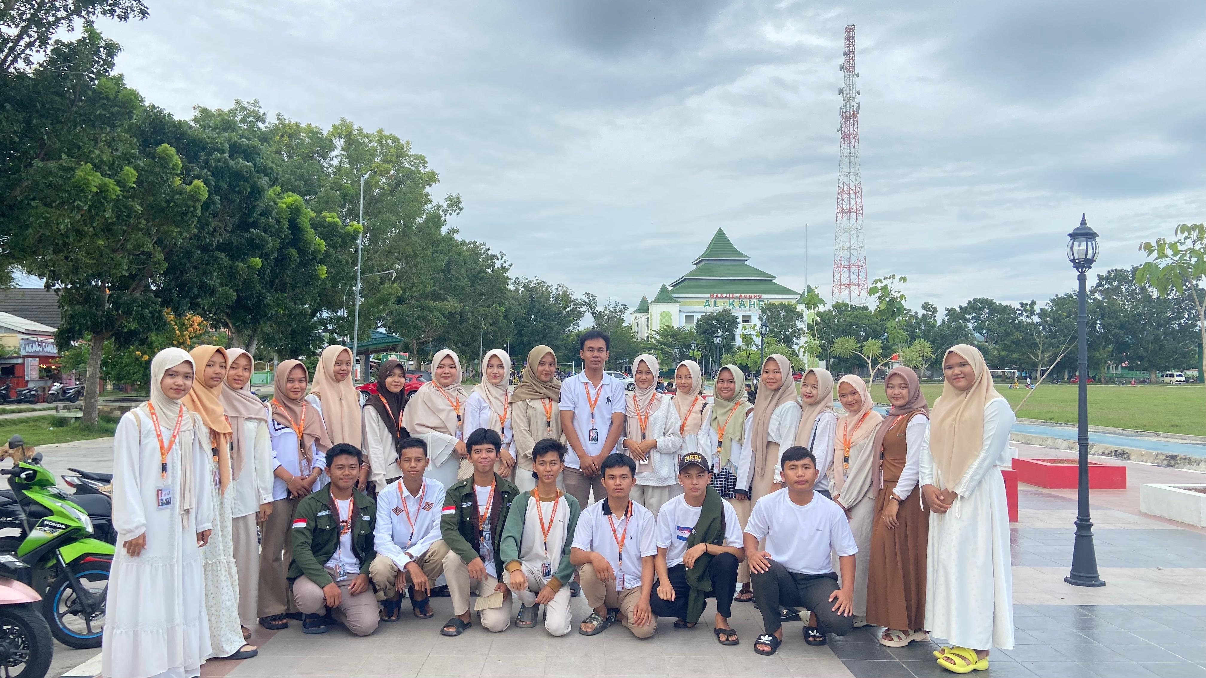 Suasana panggung pentas seni tahunan